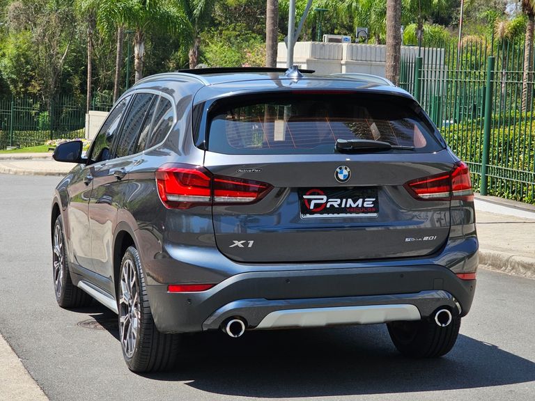 BMW X1 SDRIVE 20i X-Line 2.0 TB Active Flex