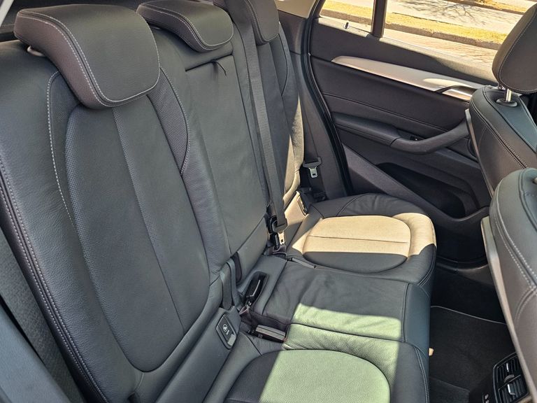 BMW X1 SDRIVE 20i X-Line 2.0 TB Active Flex