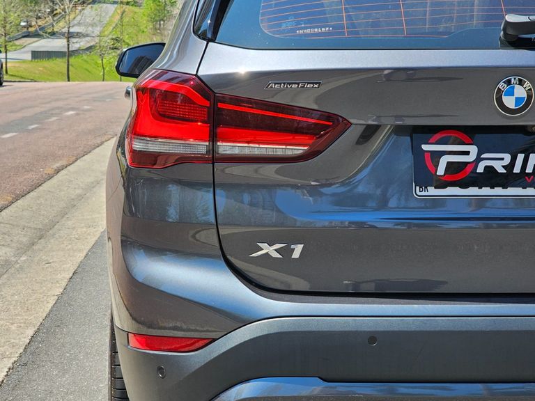 BMW X1 SDRIVE 20i X-Line 2.0 TB Active Flex