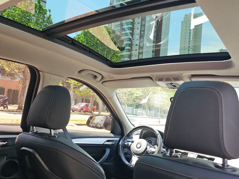 BMW X1 SDRIVE 20i X-Line 2.0 TB Active Flex
