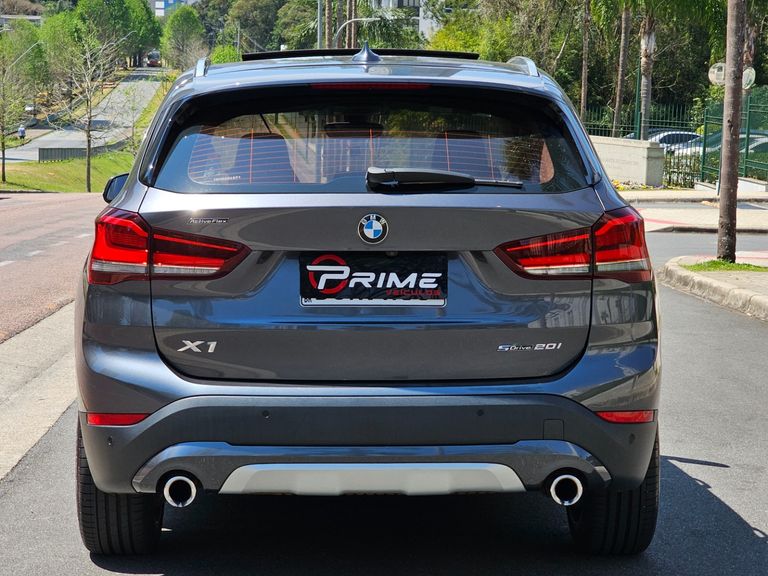 BMW X1 SDRIVE 20i X-Line 2.0 TB Active Flex