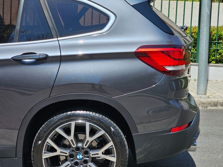 BMW X1 SDRIVE 20i X-Line 2.0 TB Active Flex