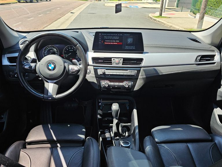 BMW X1 SDRIVE 20i X-Line 2.0 TB Active Flex