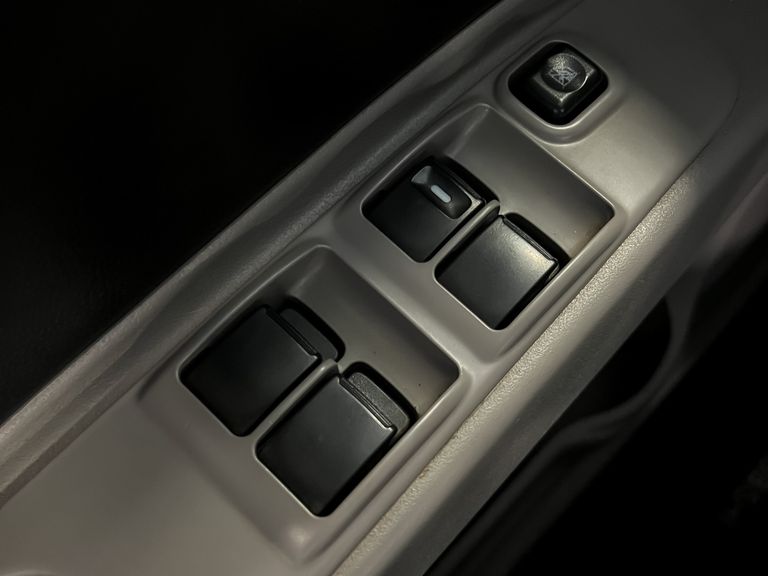 Mitsubishi Pajero DAKAR 3.2 4x4 T.I. Dies. 5p Aut.