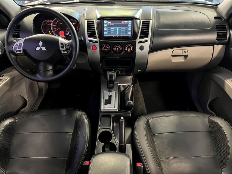 Mitsubishi Pajero DAKAR 3.2 4x4 T.I. Dies. 5p Aut.