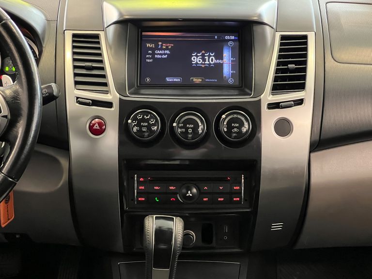 Mitsubishi Pajero DAKAR 3.2 4x4 T.I. Dies. 5p Mec.