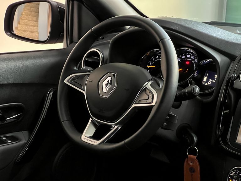 Renault STEPWAY Iconic Flex 1.6 16V Aut.