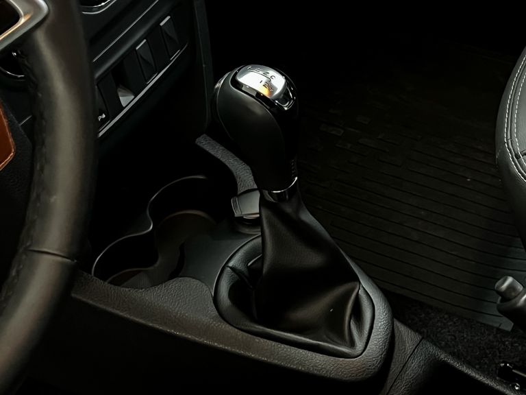 Renault STEPWAY Iconic Flex 1.6 16V Aut.