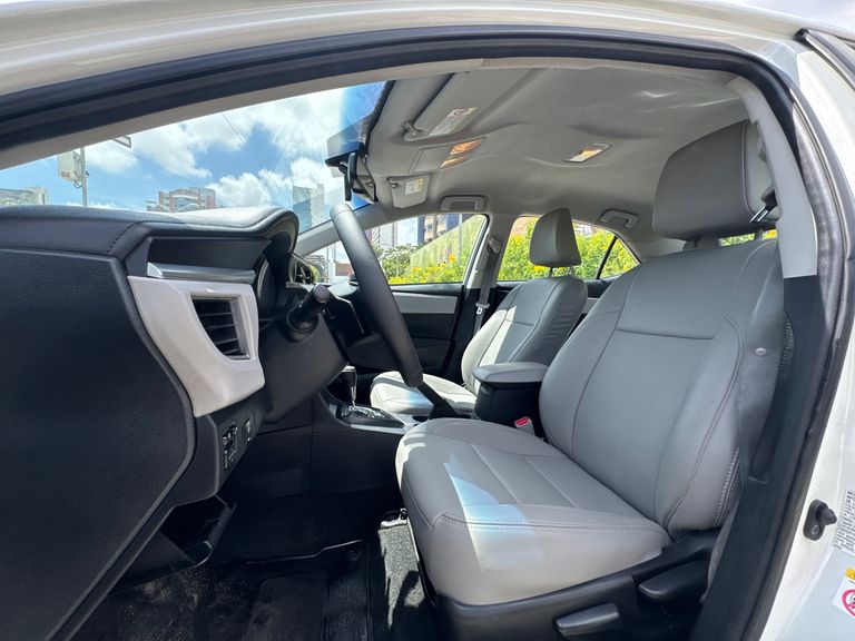 Toyota Corolla XEi 2.0 Flex 16V Aut.