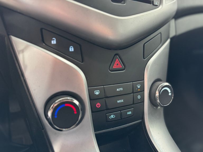 Chevrolet CRUZE LT 1.8 16V FlexPower 4p Aut.