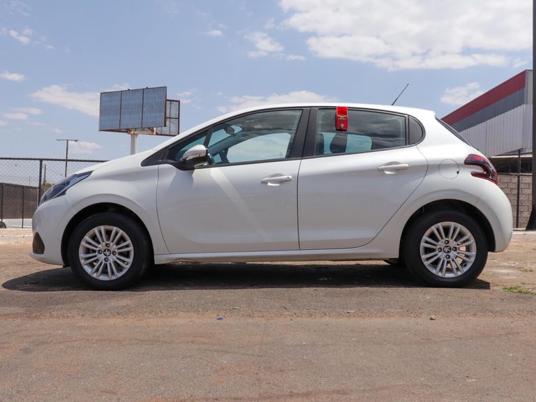 Peugeot 208 Active Pack 1.6 Flex 16V 5p Aut.