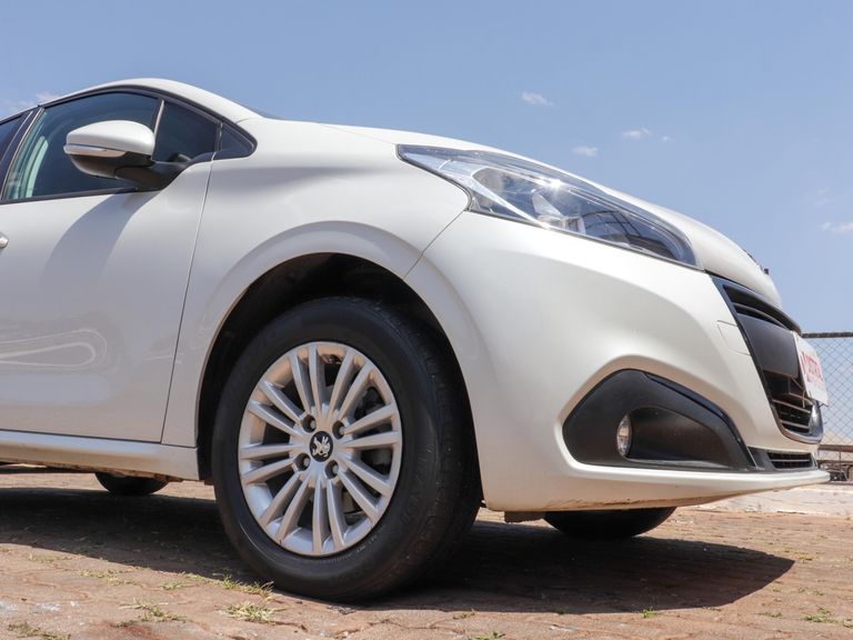 Peugeot 208 Active Pack 1.6 Flex 16V 5p Aut.