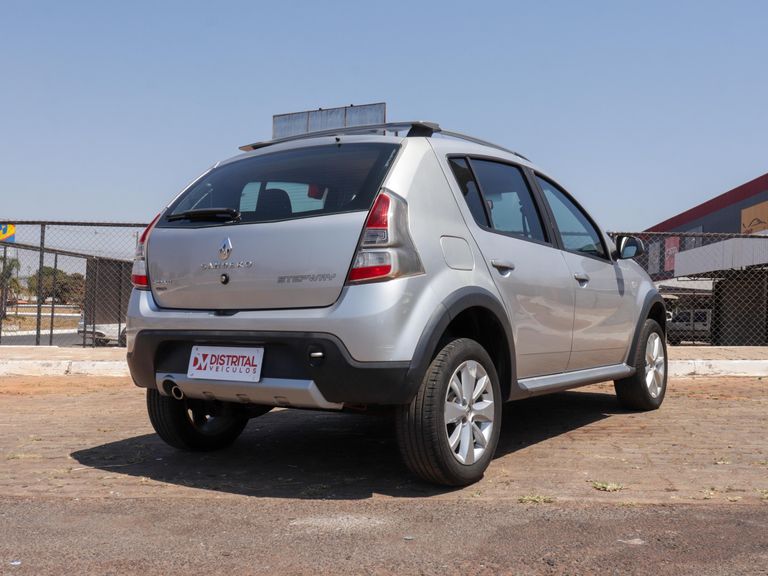 Renault SANDERO STEPWAY Hi-Flex 1.6 16V 5p