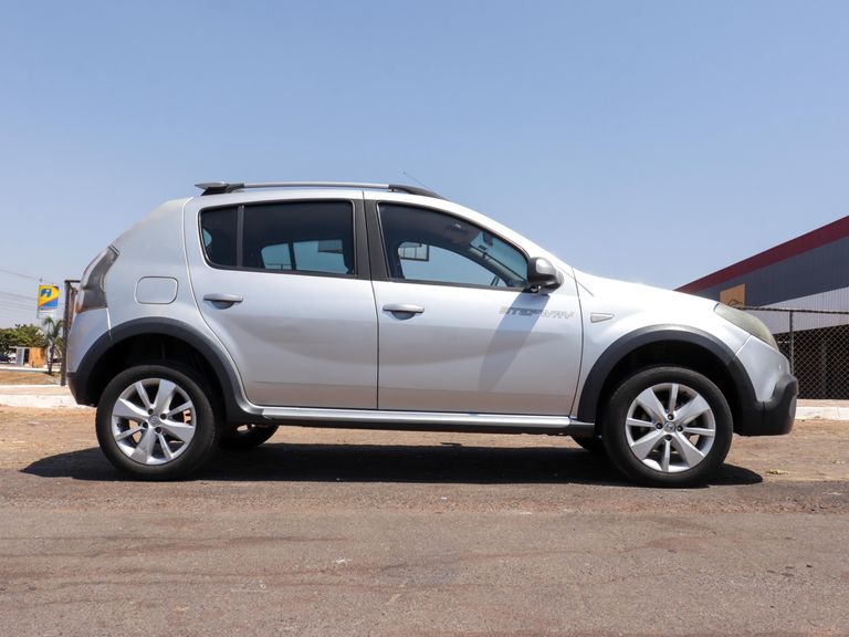 Renault SANDERO STEPWAY Hi-Flex 1.6 16V 5p