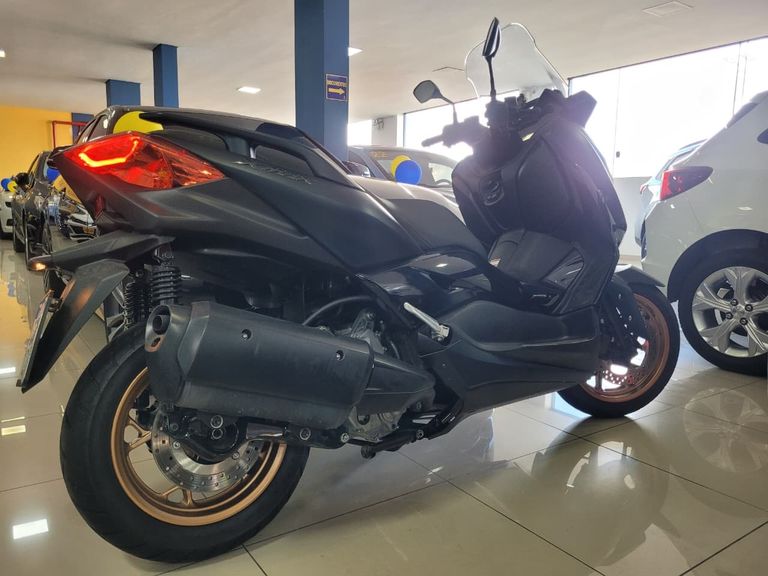 YAMAHA XMAX 250 ABS