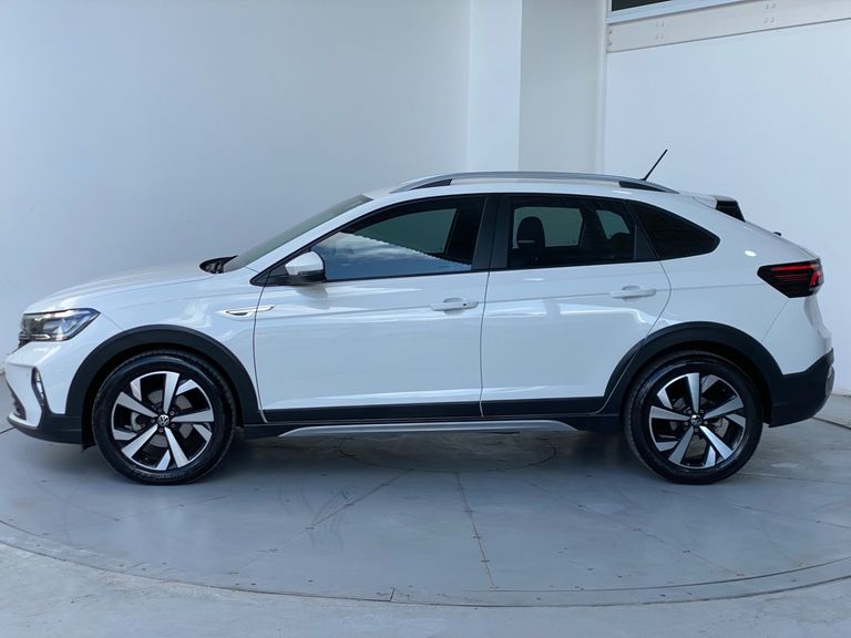 VolksWagen Nivus Highline 1.0 200 TSI Flex Aut.