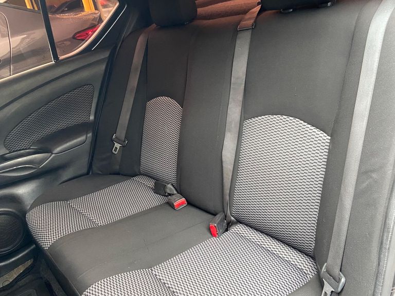 Nissan VERSA 1.0 12V FlexStart 4p Mec.