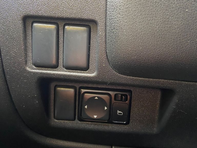 Nissan VERSA 1.0 12V FlexStart 4p Mec.