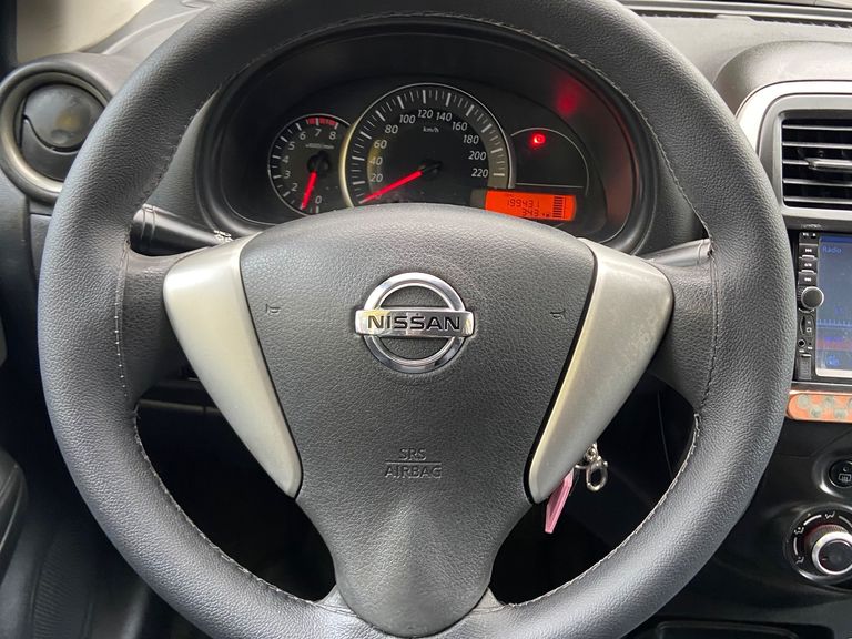 Nissan VERSA 1.0 12V FlexStart 4p Mec.