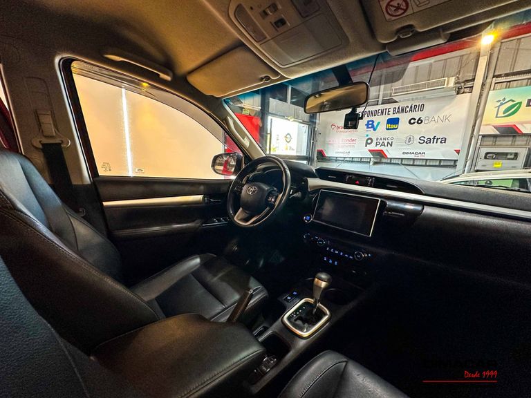 Toyota Hilux CD SRX 4x4 2.8 TDI 16V Diesel Aut.