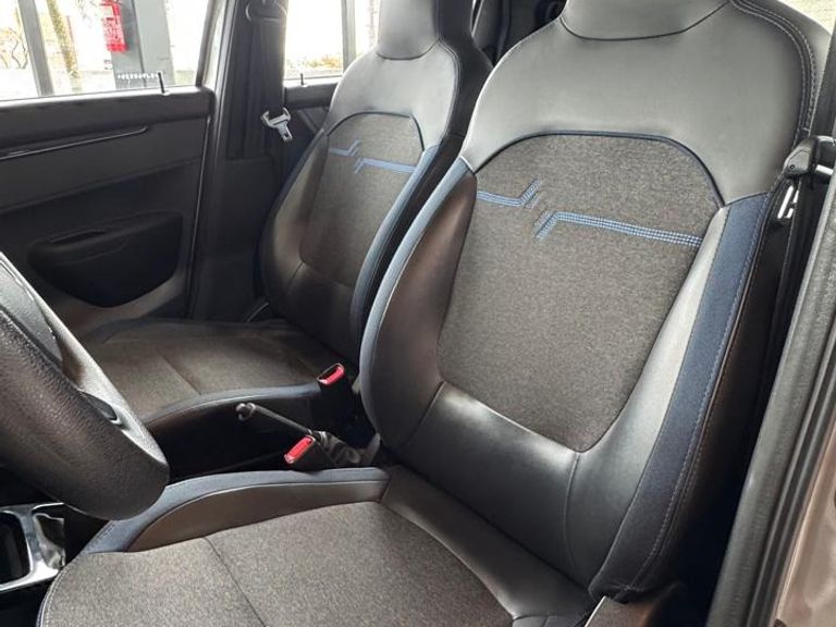 Renault KWID Intense 1.0 Flex 12V 5p Mec.