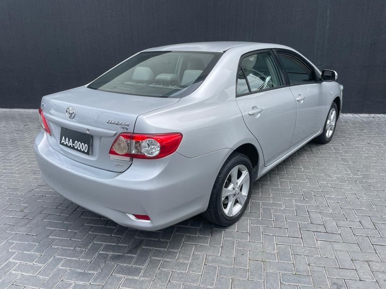 Toyota Corolla XEi 2.0 Flex 16V Aut.