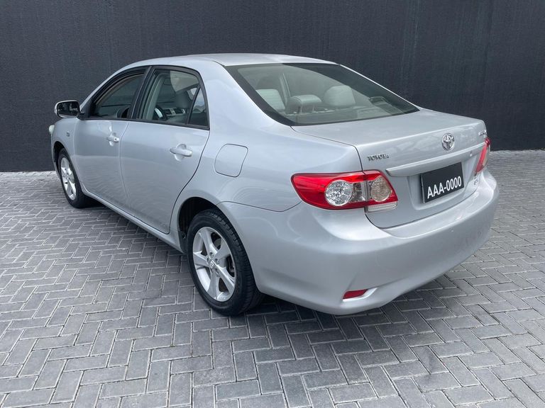 Toyota Corolla XEi 2.0 Flex 16V Aut.