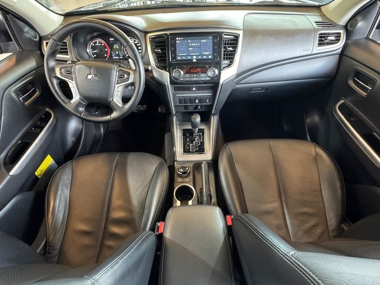 Mitsubishi L200 Triton Sport HPE 2.4 CD Diesel Aut.