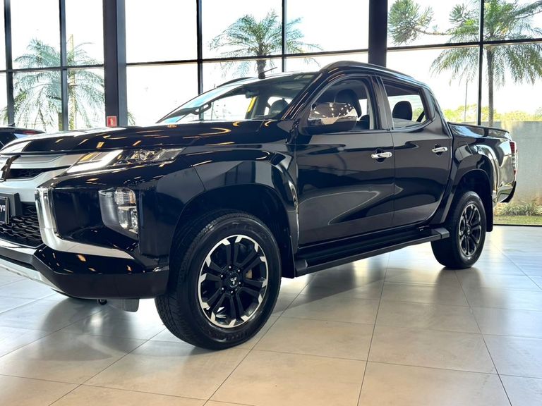 Mitsubishi L200 Triton Sport HPE 2.4 CD Diesel Aut.