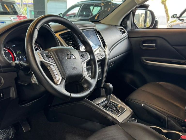 Mitsubishi L200 Triton Sport HPE 2.4 CD Diesel Aut.