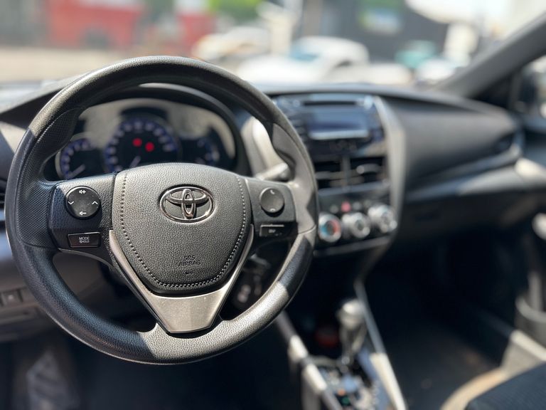 Toyota YARIS XL 1.3 Flex 16V 5p Aut.
