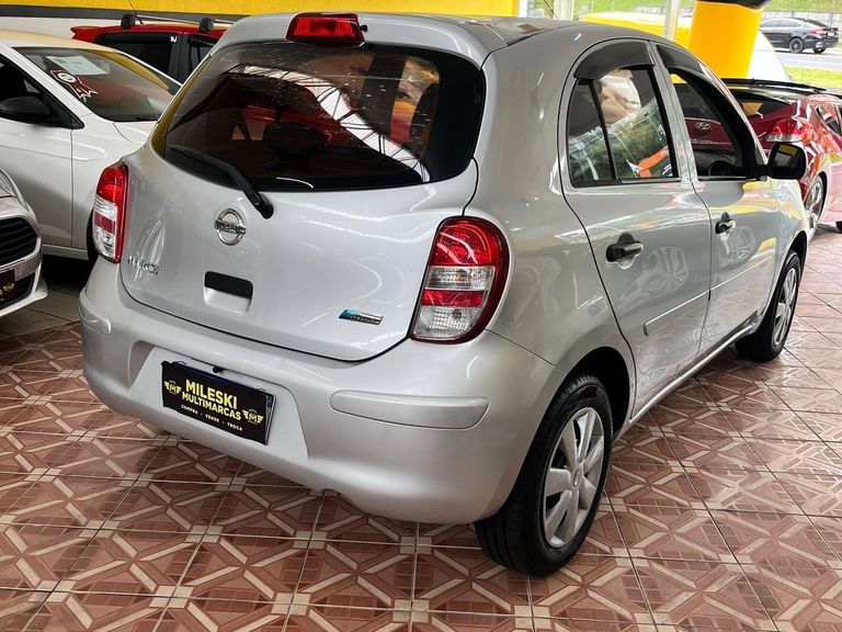 Nissan MARCH 1.0 16V Flex Fuel 5p