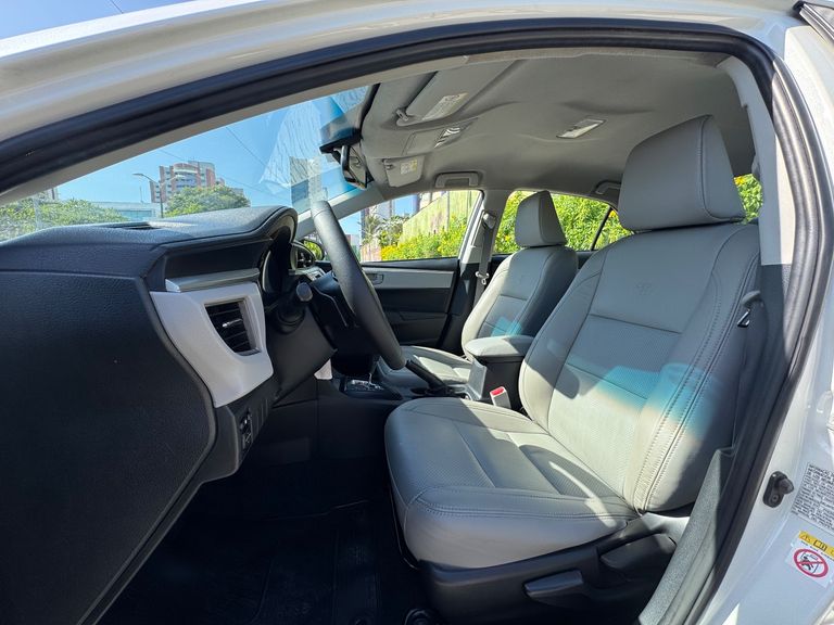 Toyota Corolla XEi 2.0 Flex 16V Aut.