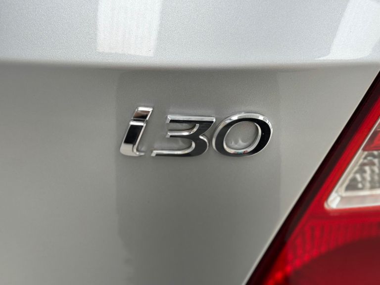 Hyundai i30 2.0 16V 145cv 5p Aut.