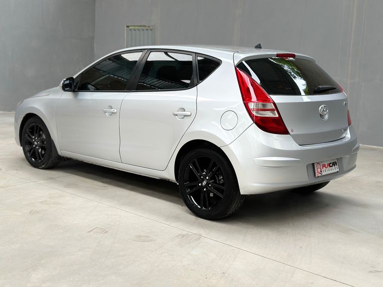 Hyundai i30 2.0 16V 145cv 5p Aut.