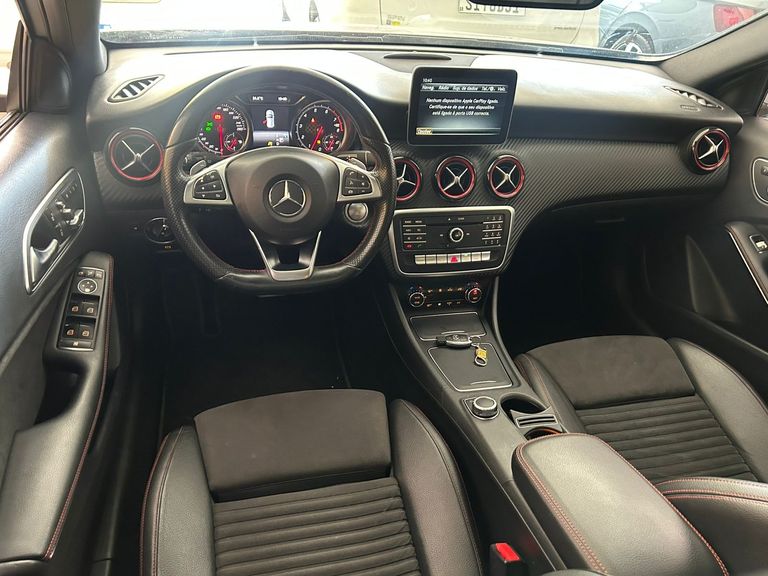 Mercedes CLA-250 Sport 4MATIC 2.0 16V 211cv Aut.