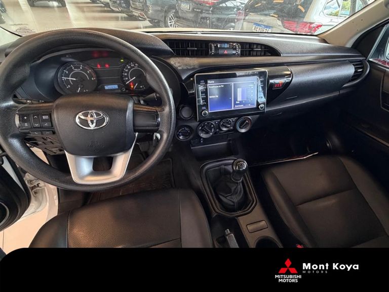 Toyota Hilux CD 4x4 2.8 Diesel Mec.