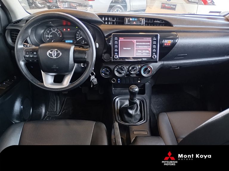 Toyota Hilux CD 4x4 2.8 Diesel Mec.