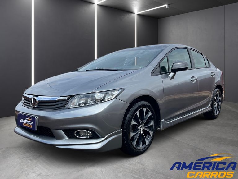 Honda Civic Sedan LXS 1.8/1.8 Flex 16V Mec. 4p