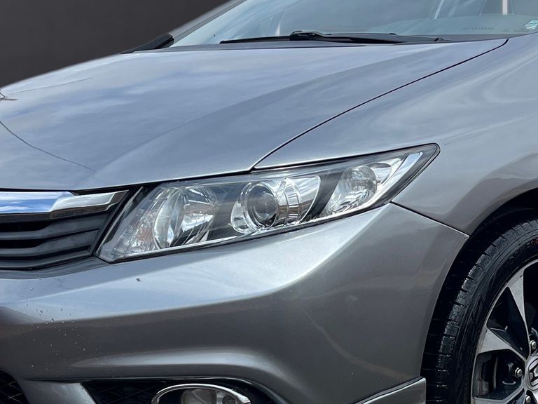 Honda Civic Sedan LXS 1.8/1.8 Flex 16V Mec. 4p