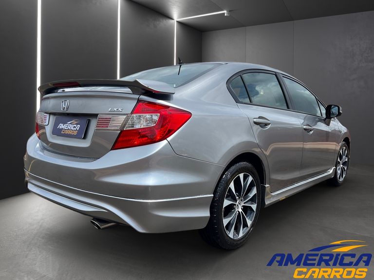 Honda Civic Sedan LXS 1.8/1.8 Flex 16V Mec. 4p