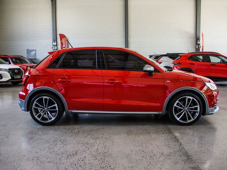 Audi A1 Sportback 1.4 TFSI 5p S-tronic