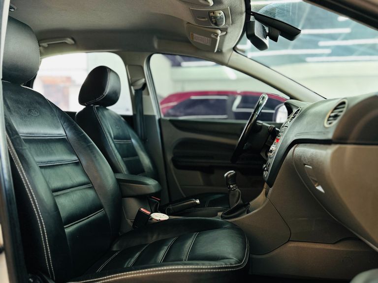 Ford Focus 2.0 16V/ 2.0 16V Flex 5p