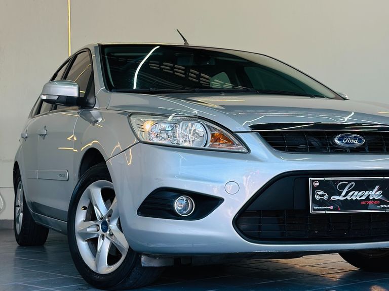 Ford Focus 2.0 16V/ 2.0 16V Flex 5p