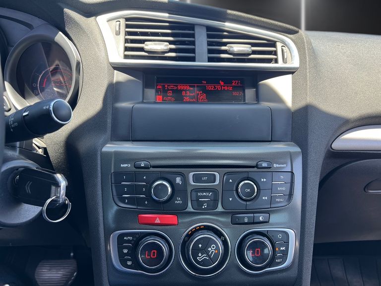 Citroën C4 LOUNGE Tendance 2.0 Flex 4p Aut.