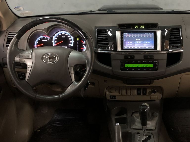 Toyota Hilux SW4 SRV D4-D 4x4 3.0 TDI Dies. Aut