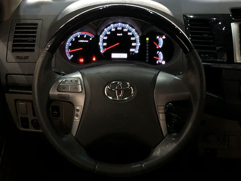 Toyota Hilux SW4 SRV D4-D 4x4 3.0 TDI Dies. Aut