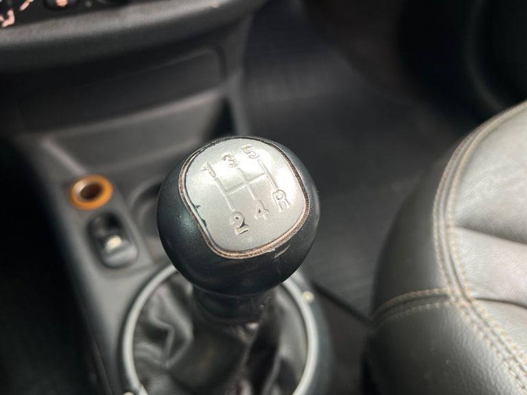 Citroën C3 GLX 1.4/ GLX Sonora 1.4 Flex 8V 5p