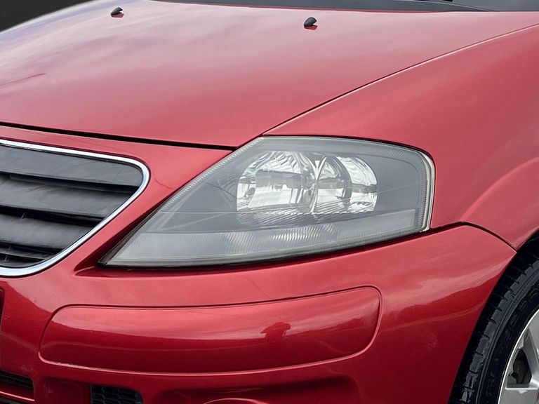 Citroën C3 GLX 1.4/ GLX Sonora 1.4 Flex 8V 5p