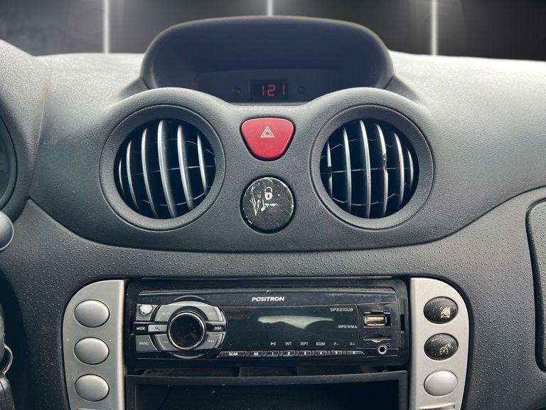 Citroën C3 GLX 1.4/ GLX Sonora 1.4 Flex 8V 5p